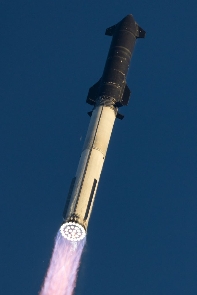 All engines running! The largest and most powerful rocket ever made under full power, 2023 November 18. (Photo credit: SpaceX.)